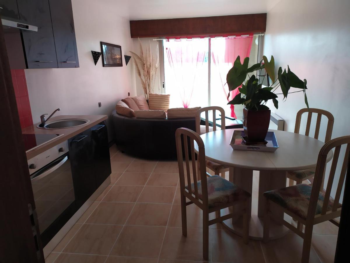 50M2 2 A 4 Pers Tout Confort Balcons Jardin Terrasse Les Albres Exterior photo